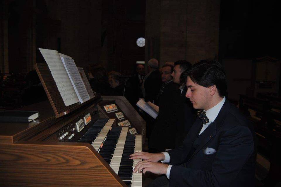 Tommaso Lazzarini - Tenore e Organista