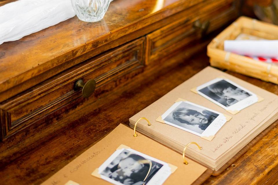 Area guest book e polaroids
