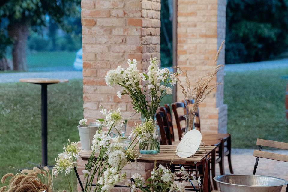 Flower bar