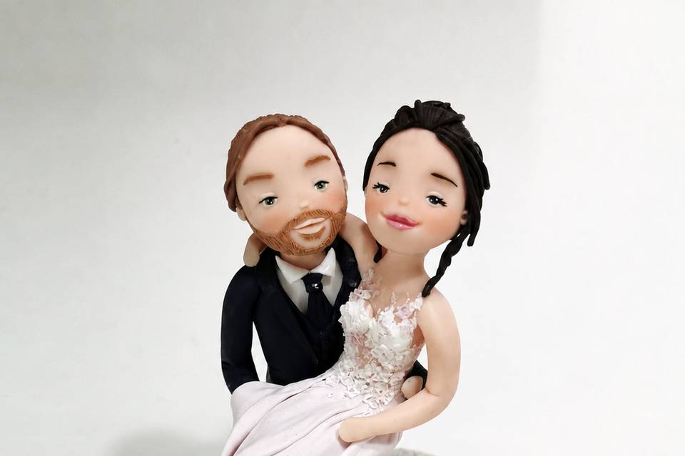 Cake topper sposa in braccio