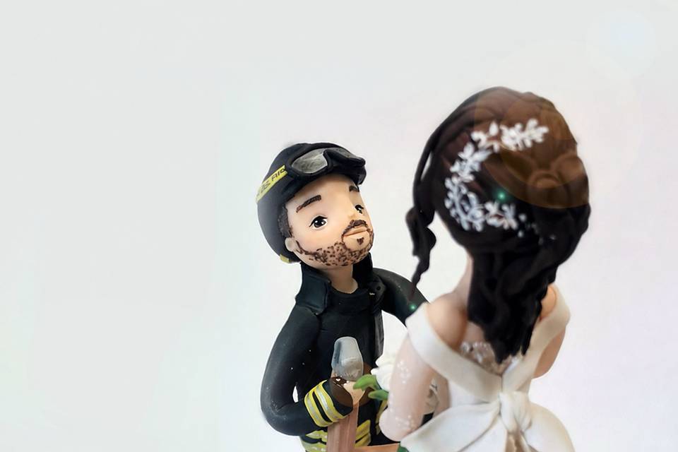 Cake topper pompiere