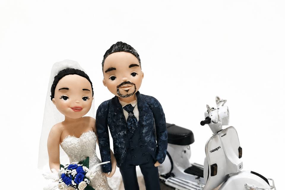 Cake topper Sposi con vespa