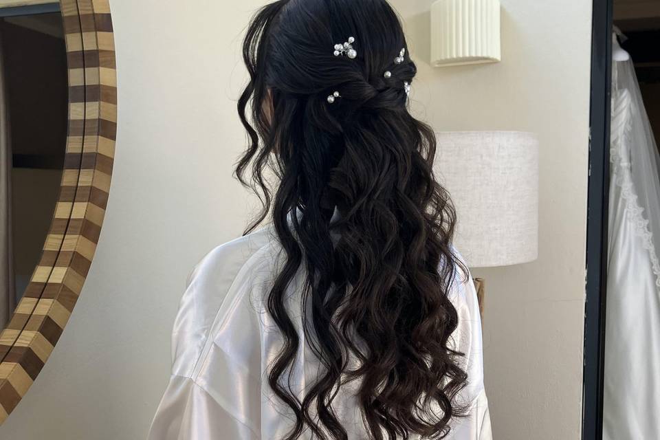 Semiraccolto-mosso-sposa