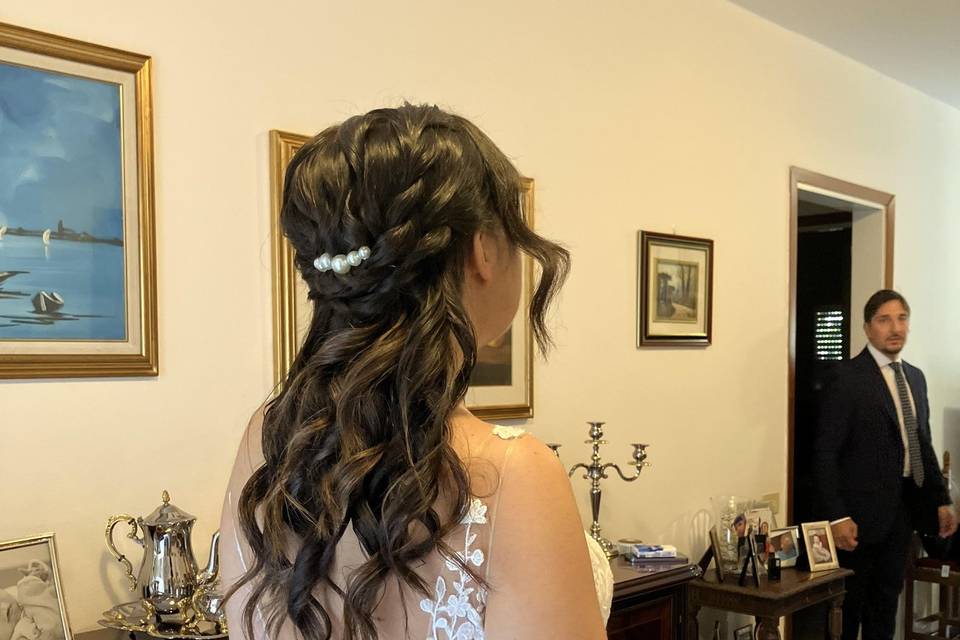 Semiraccolto-romantico-sposa