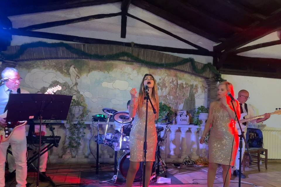 Chic Devotion Band