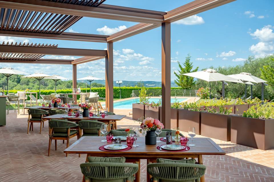 Sotto L'Olivo Outdoor Dining