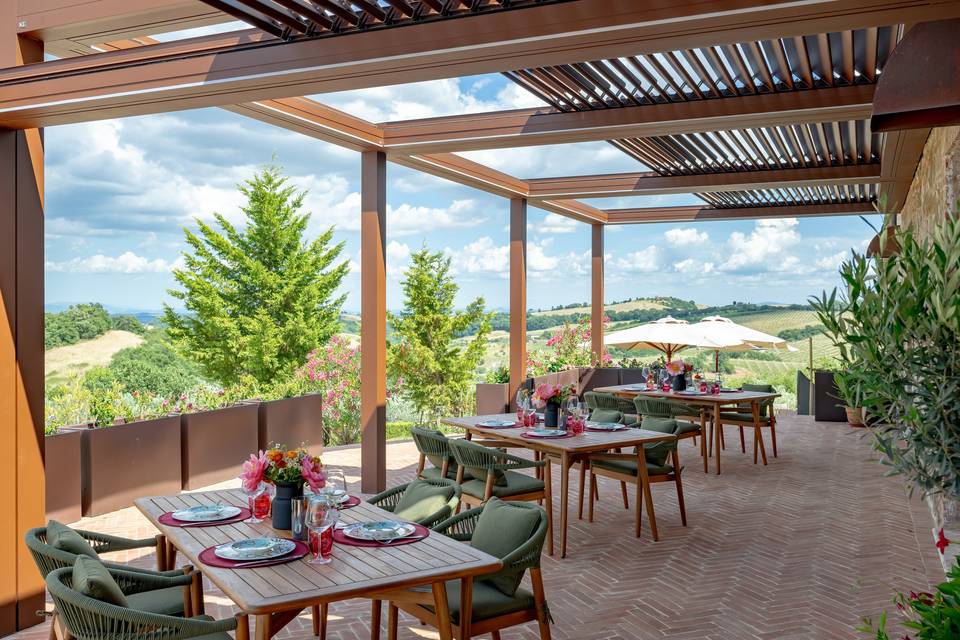 Sotto L'Olivo Outdoor Dining