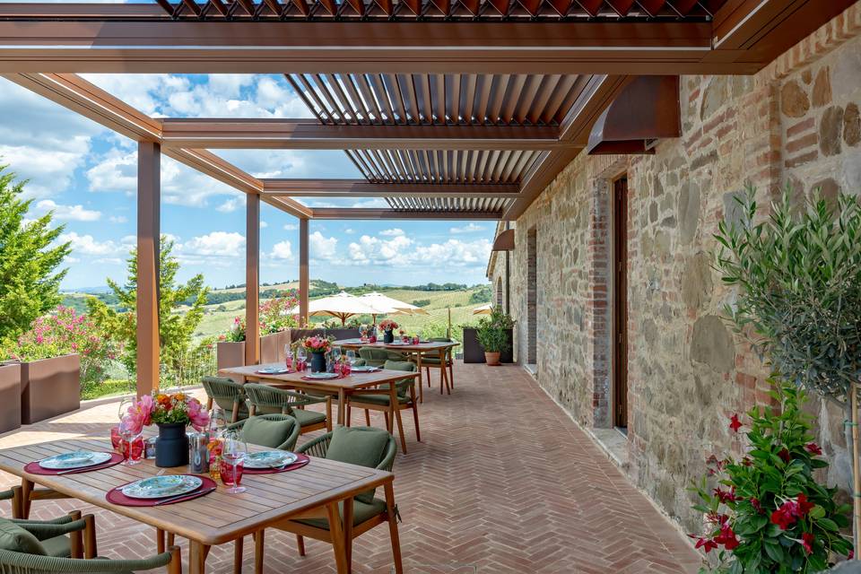 Sotto L'Olivo Outdoor Dining