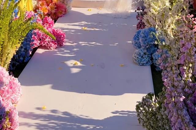 Color bomb