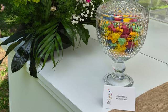 Confettata matrimonio