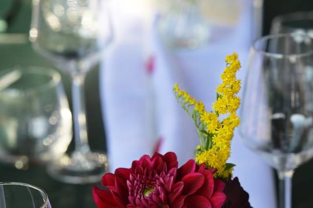 Allestimento tavolo fiori