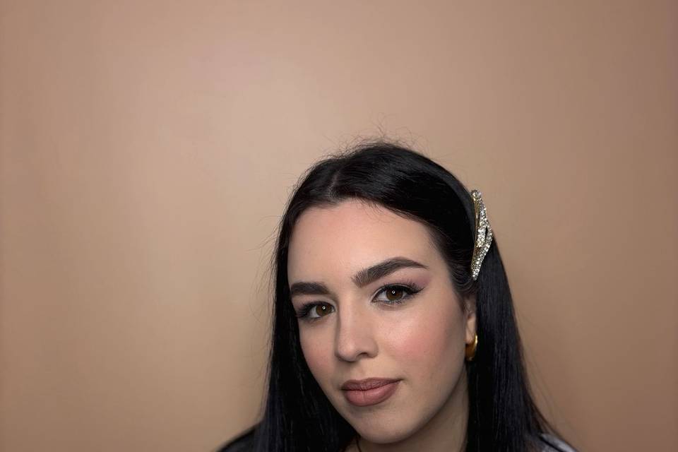 Make up damigella