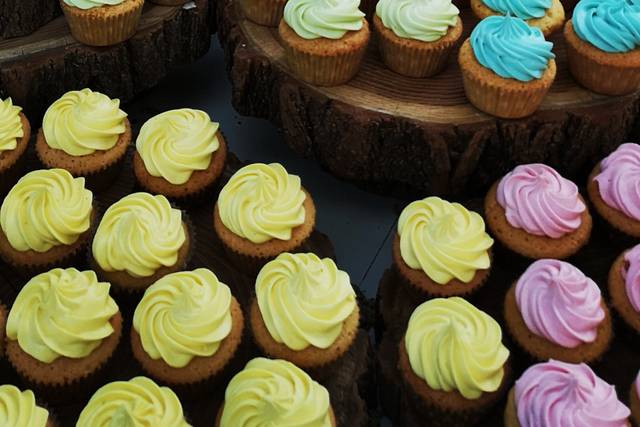 140 cupcake Harry Potter theme