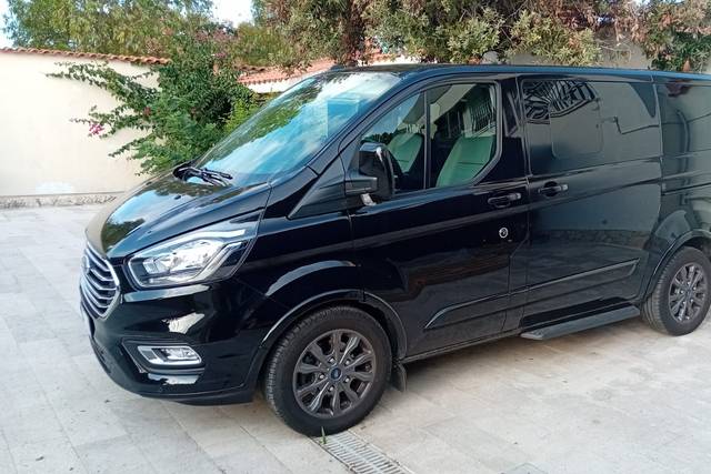 Ford Custom 8 posti