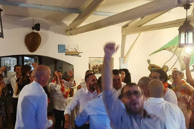 Live ad un matrimonio
