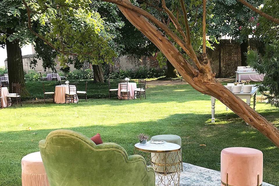 Aperitivo in giardino