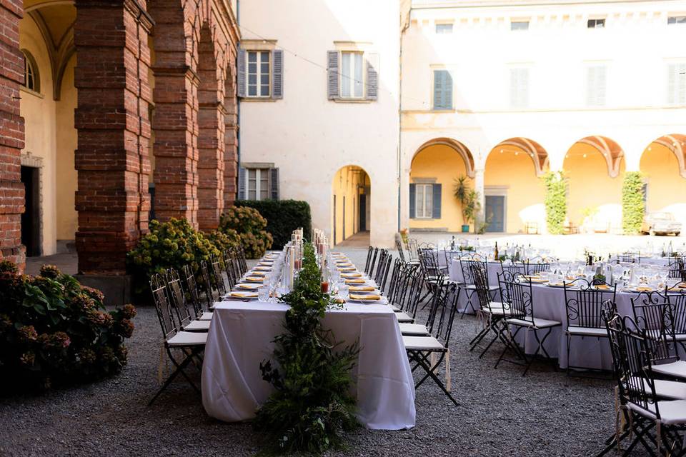 Cena in corte