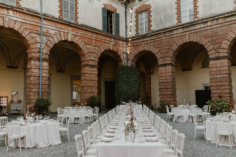 Cena in corte