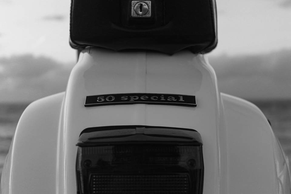 Vespa 50 Special