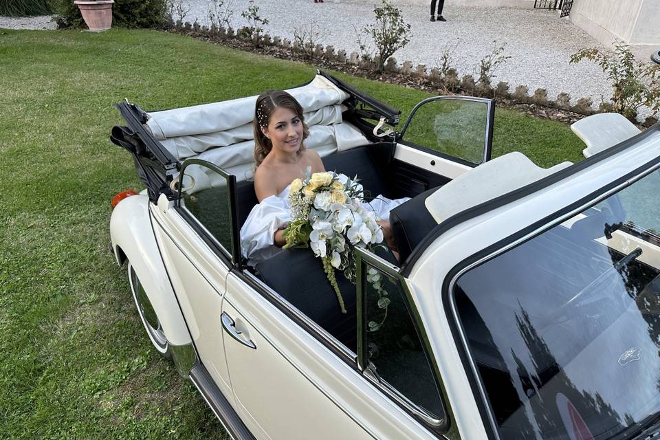 Sposa su Maggiolone