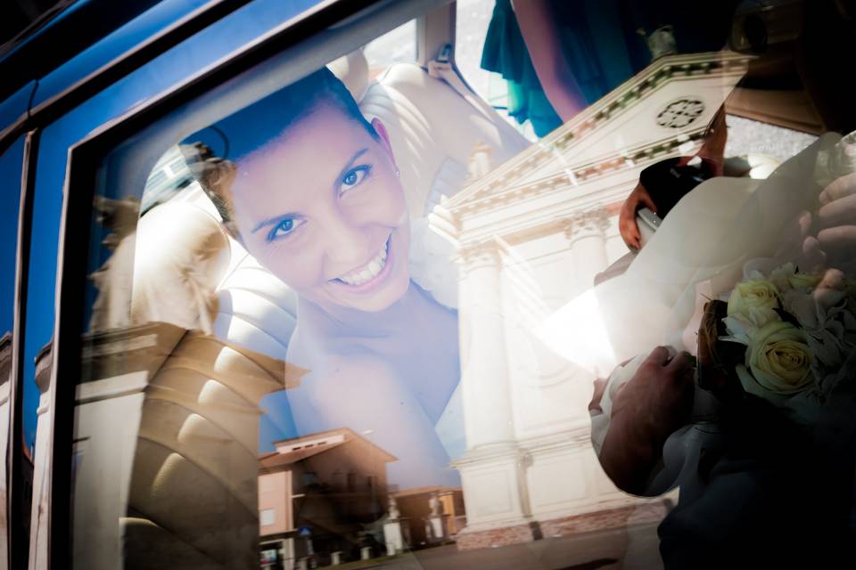 La Sposa in auto