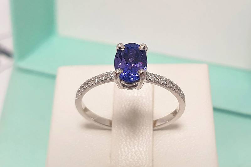 Anello tanzanite realizzato