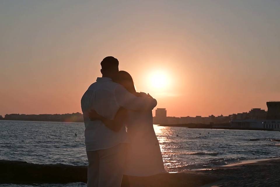 Amore al tramonto