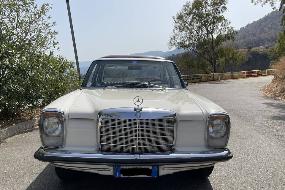 Mercedes w115 del 1968