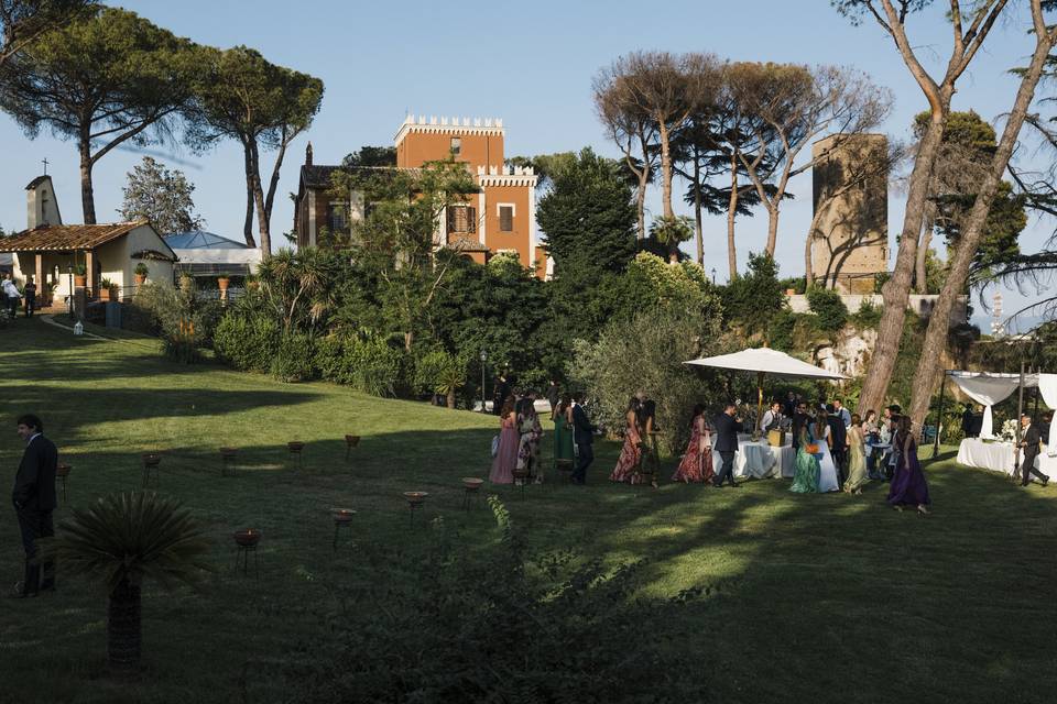 Vista del Casale dal parco