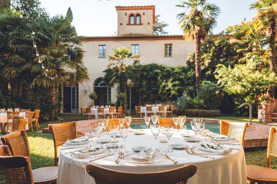 Cena in giardino