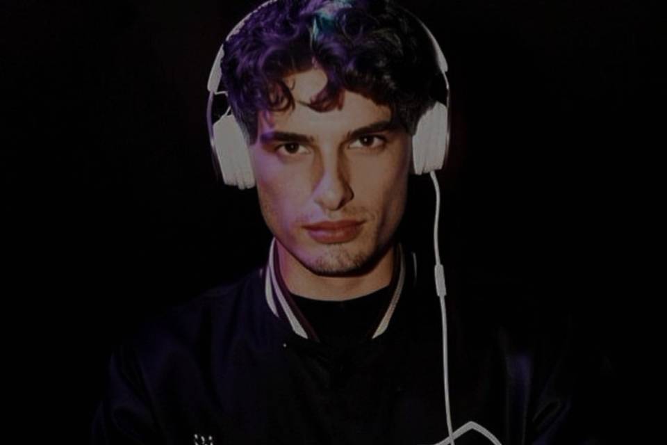 Dj
