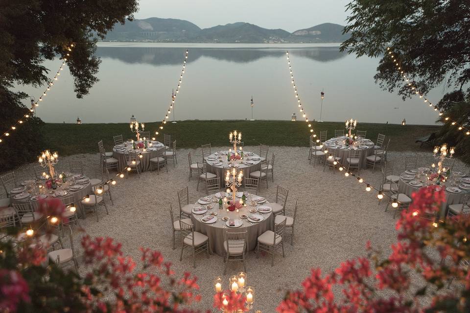 Wedding by the lake