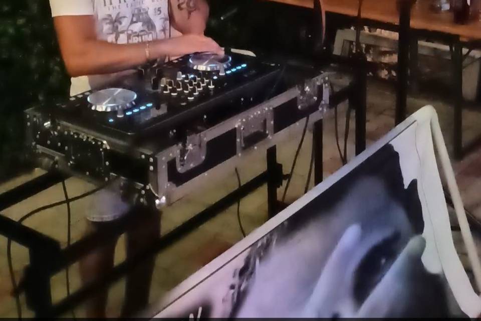 Dj Ditch