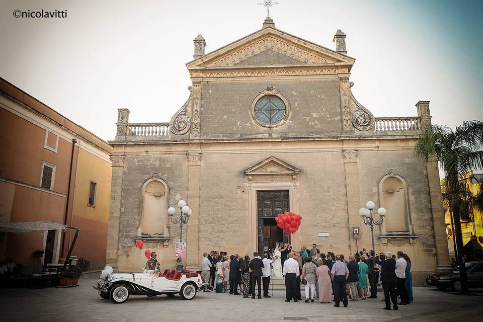 Brindisi con autista in divisa