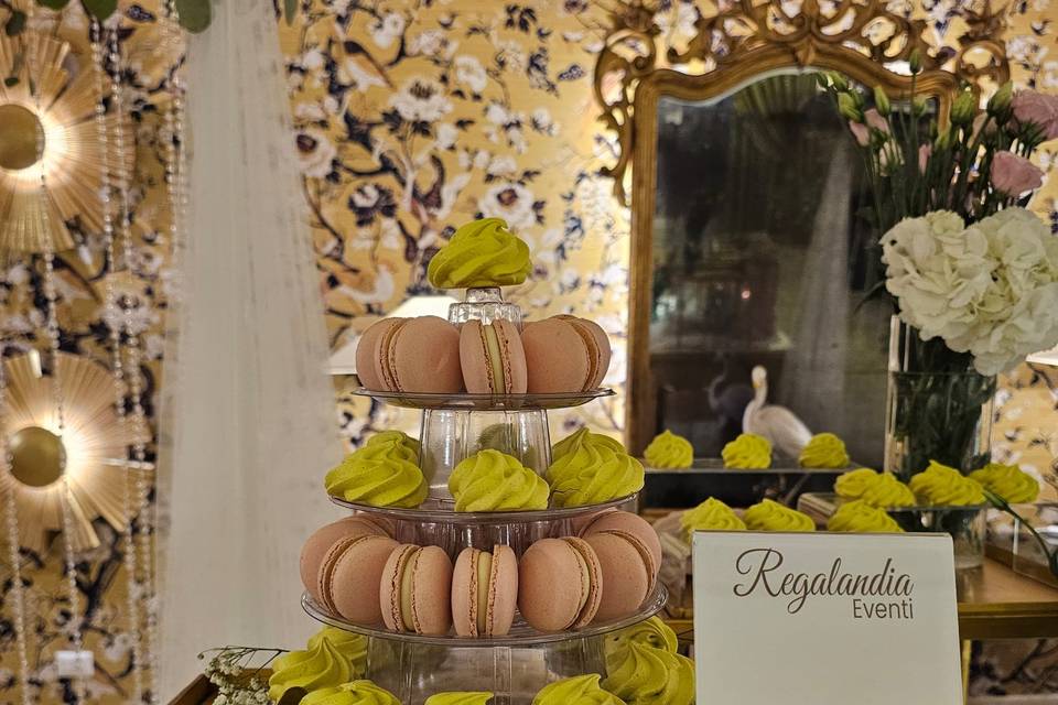 Macaron e meringhe