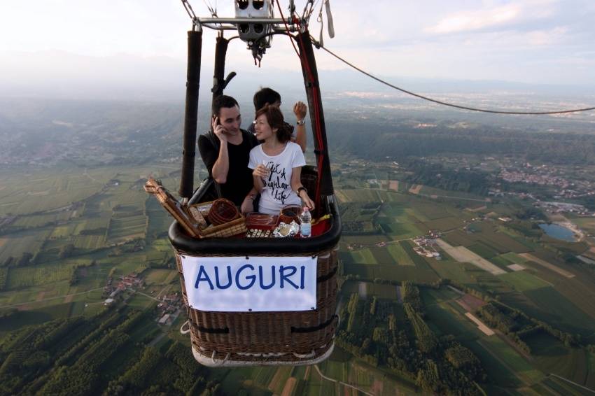 Proposte di matrimonio con buffet aerostatico