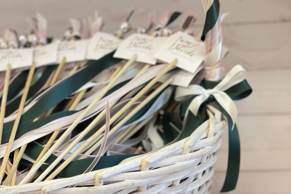 I+D Wedding wands