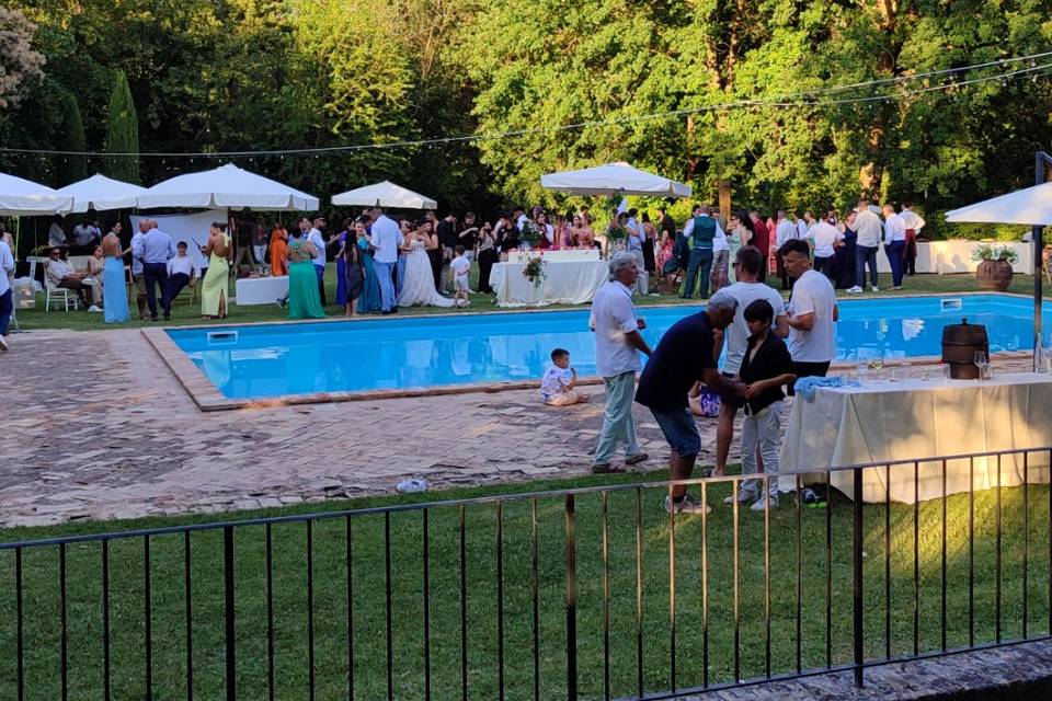 Aperitivo in piscina 04