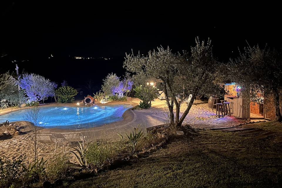 Piscina by night