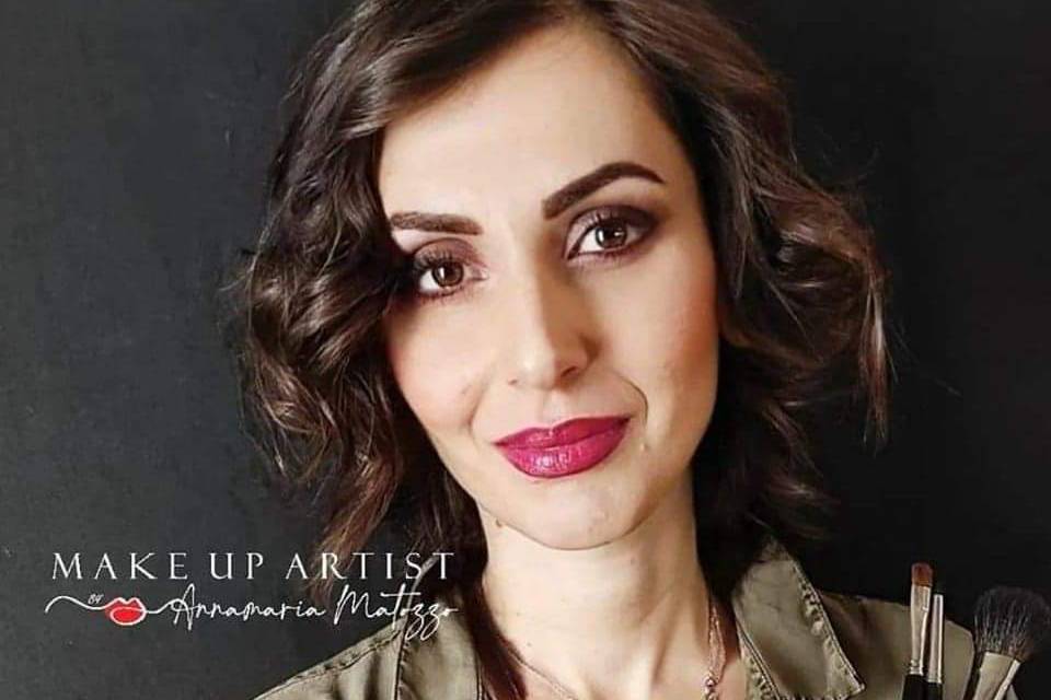 Makeup artist