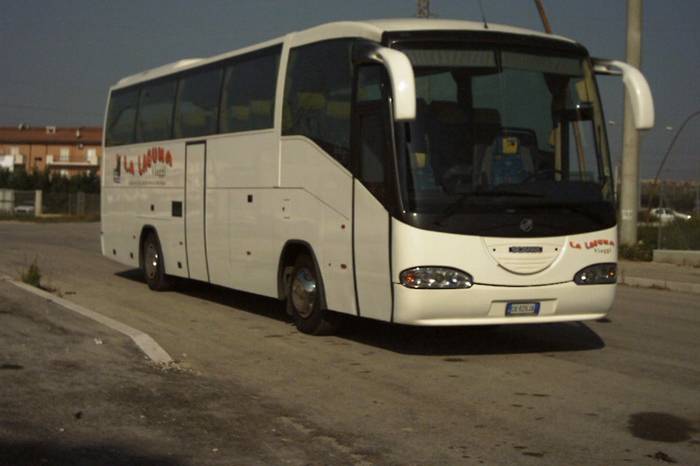 Autobus 54 posti