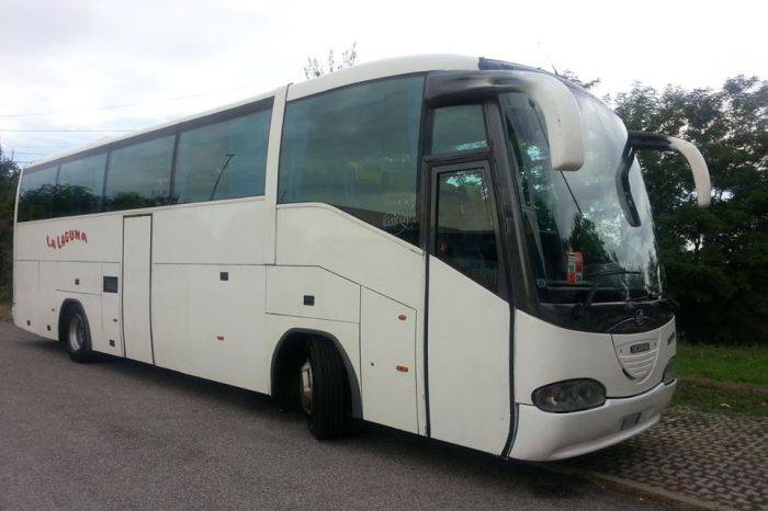 Autobus Scania 54 posti